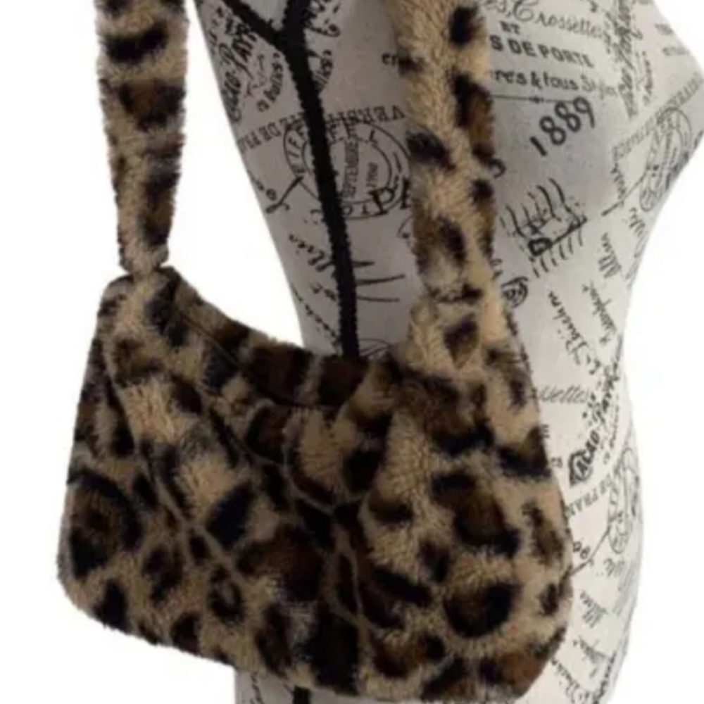 Leopard Print Plush Shoulder Bag, Furry Purse Zipper closure 11" X 7"
